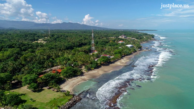 10 Wisata Pantai di Banten Yang Banyak Diminati Wisatawan